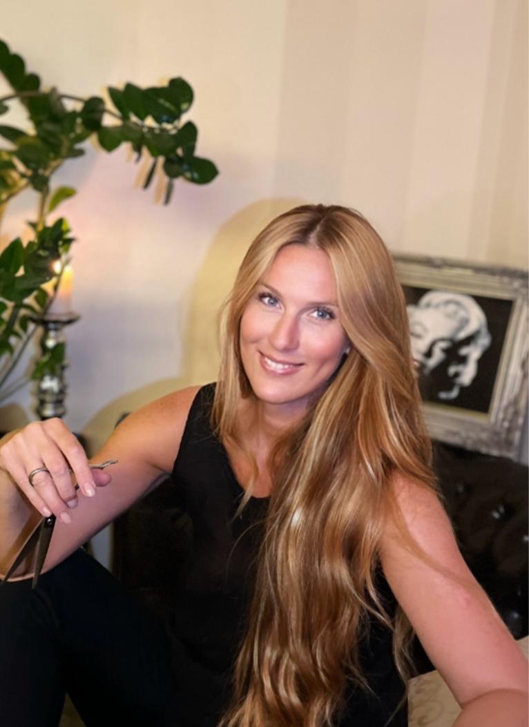 Kitty Gáspár - Friseurmeisterin und Hair Stylist in München mit 25+ Jahren Erfahrung