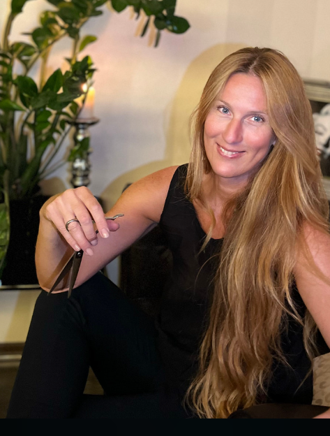 Kitty Gáspár - Friseurmeisterin und Hair Stylist in München mit 25+ Jahren Erfahrung